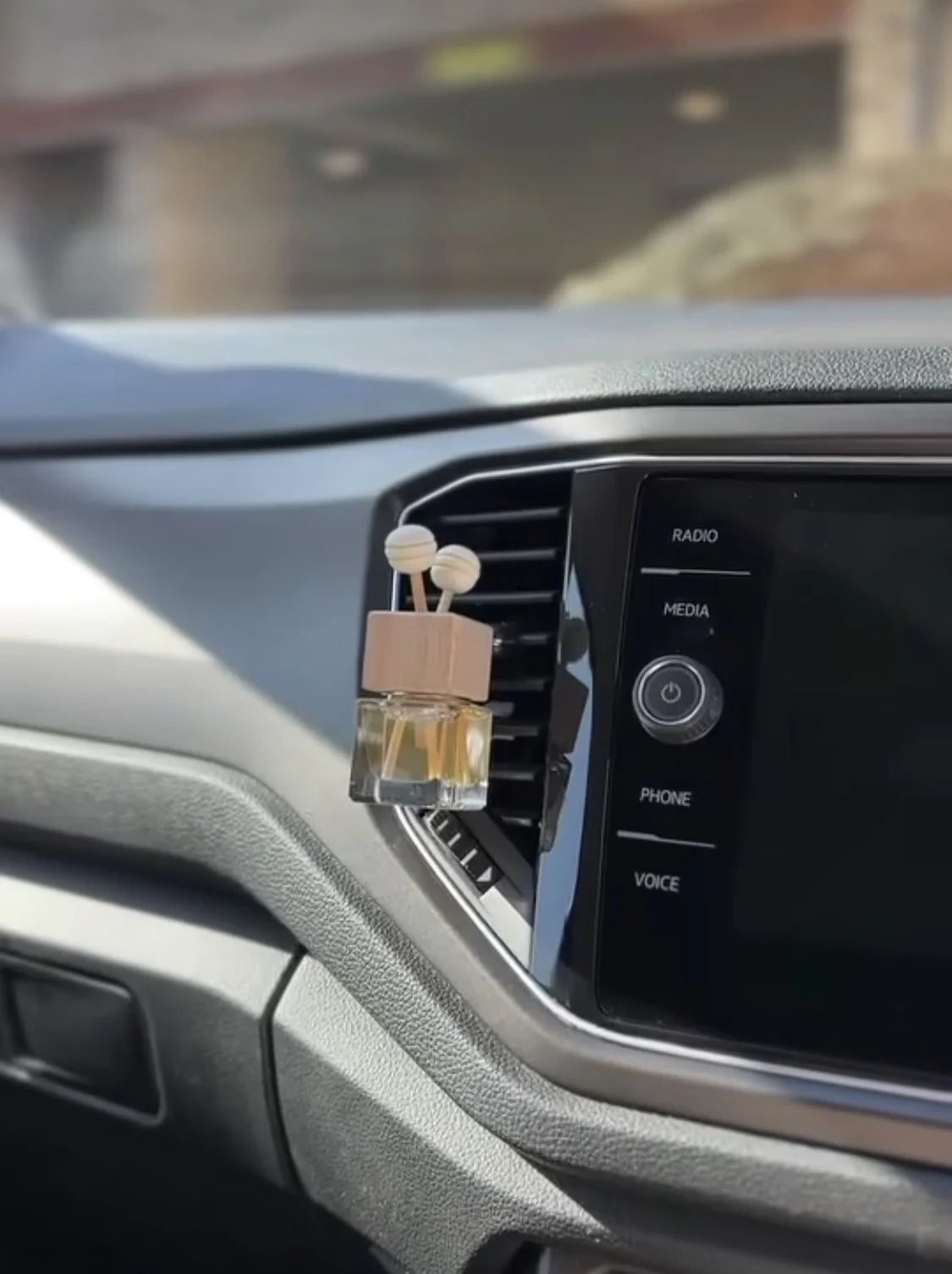 Sandalwood & Amber Car Diffuser | Warm & Comforting Scent