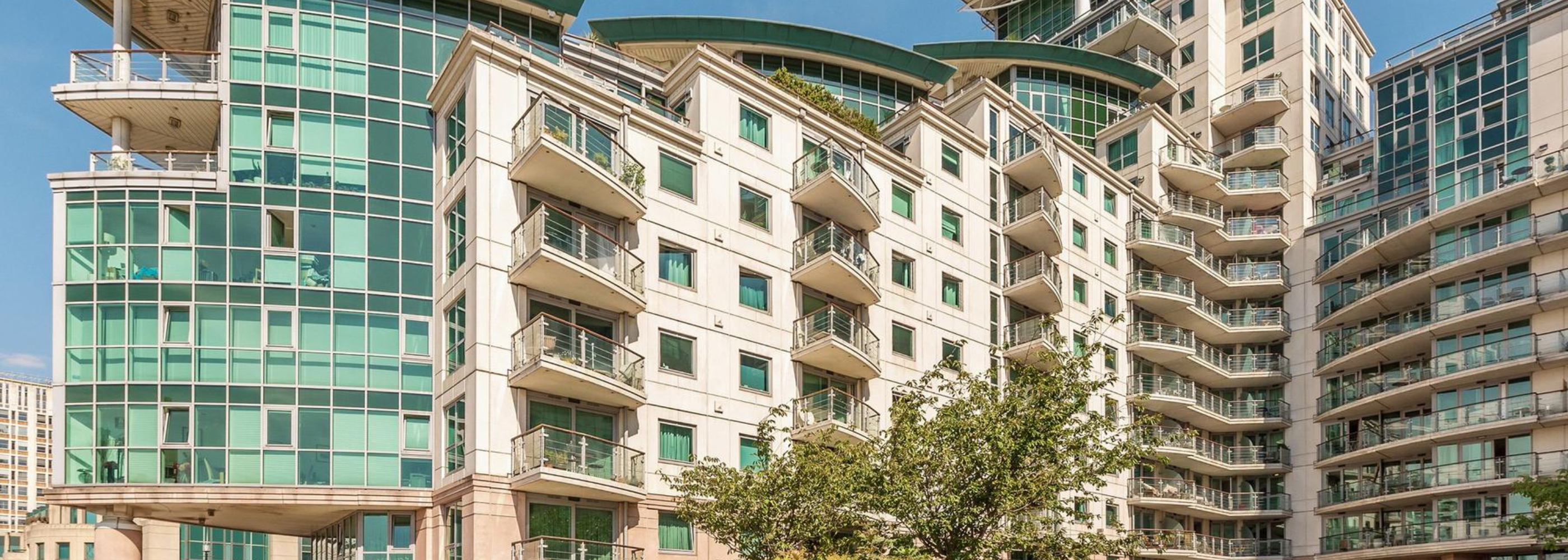 Room equipped with Wi-Fi, TV, AC units, step-free access, and heavy-load lift ready for creative use